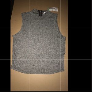 Gray Papaya crop top - new